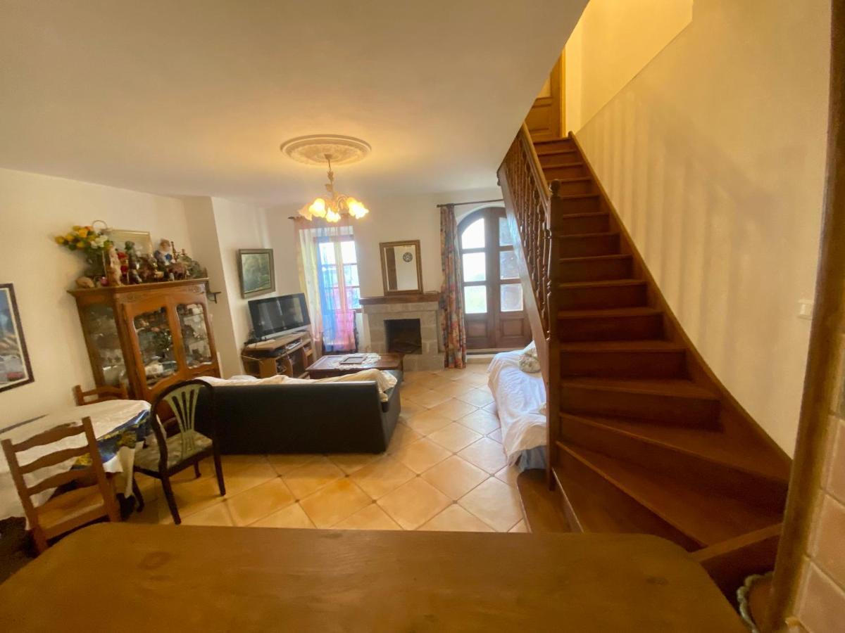 Charmant Appartement T2 65M² Куэнца Экстерьер фото
